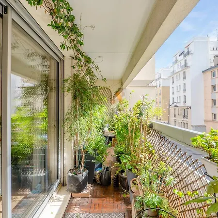 Veeve - Mid-century Maestro * Paříž