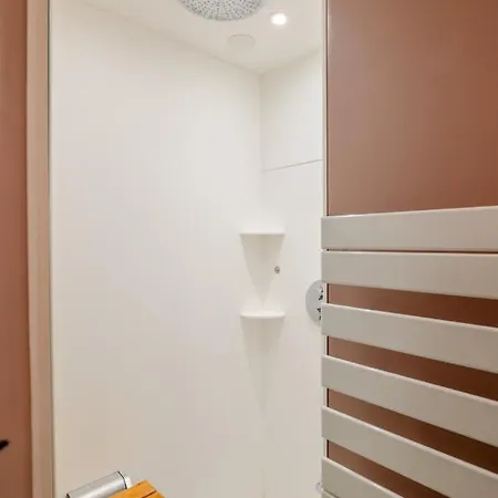 Veeve - Mid-century Maestro Apartmán