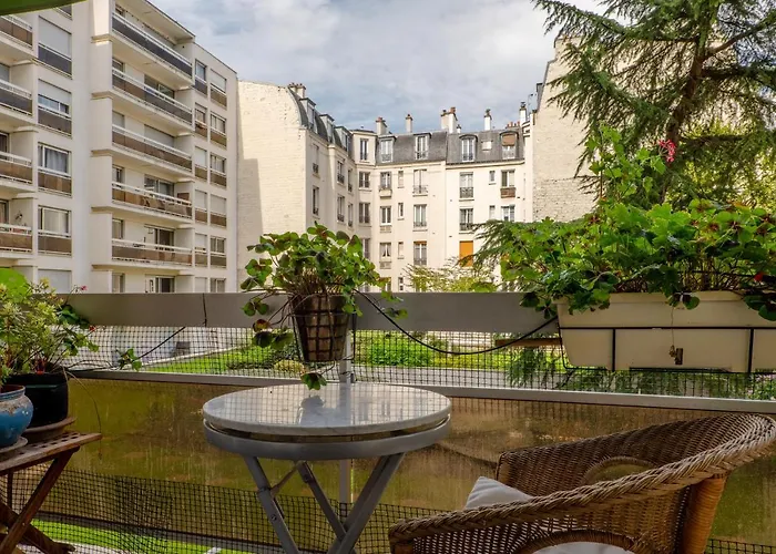 Apartament Veeve - Mid-century Maestro Paryż