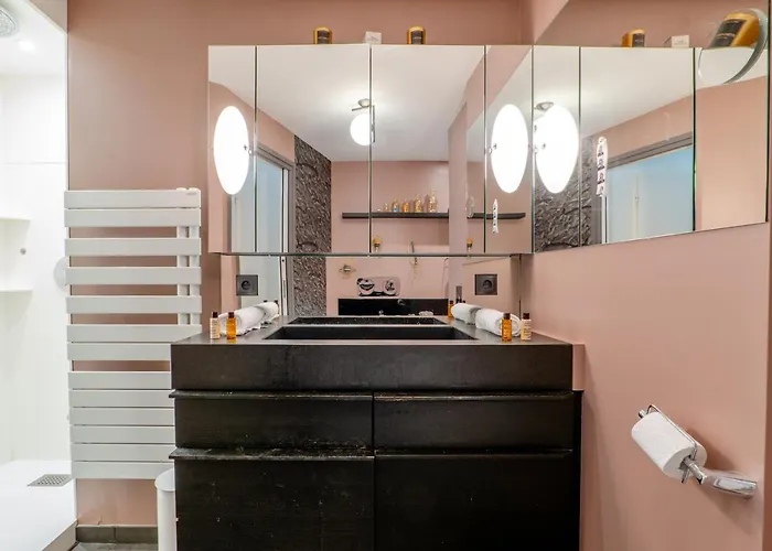 Veeve - Mid-century Maestro Apartament